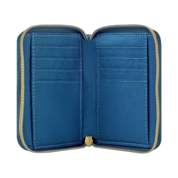 Harry Potter Chamber of Secrets Zip Around Wallet - Picture 4 of 5